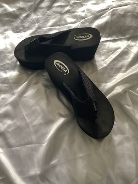 Soda Black Platform Wedge Thong Sandals